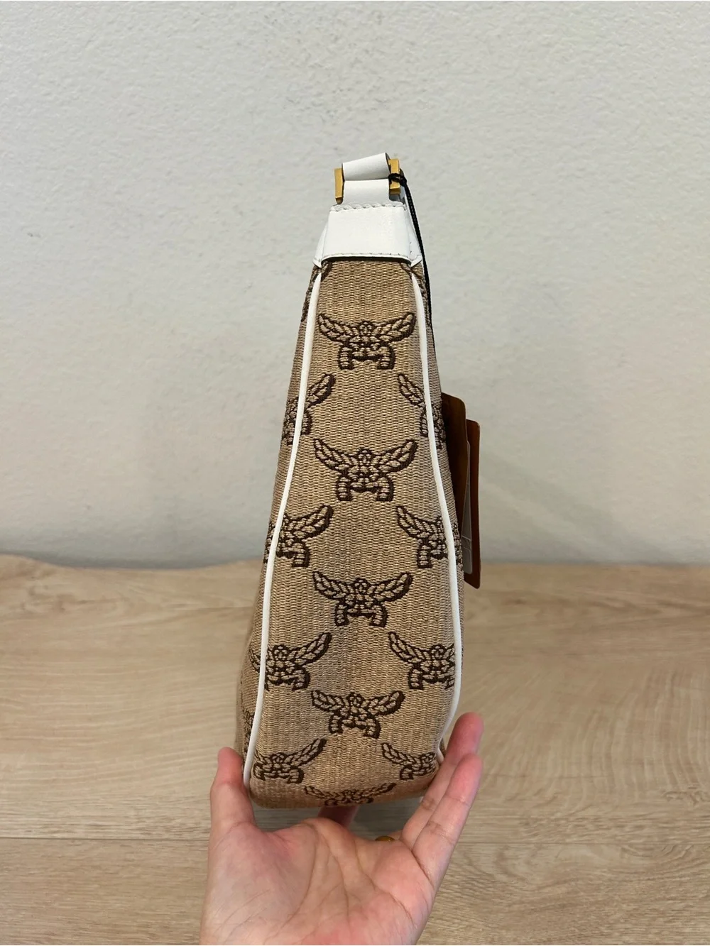 NWT MCM Himmel OTH Medium Hobo Bag with Dust Bag, $780 Retail
